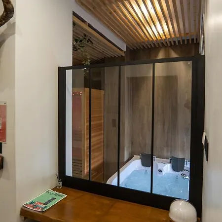 Capsule Wellness - Sauna - Balneo - Machine De Sport Privatif - Ps5 - 2 *